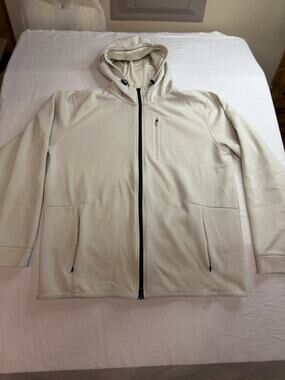 VRST Hoodie Men’s Medium Full Zip Performance Jacket Cream Stretch Athletic